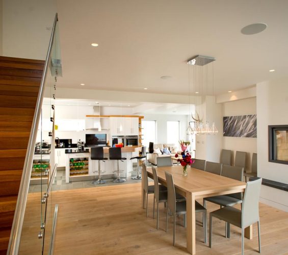 'Classic' 220mm x 15mm Engineered Oak
