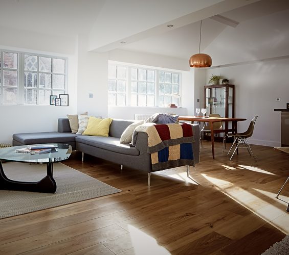 'Country' 190mm x 14mm Engineered Oak