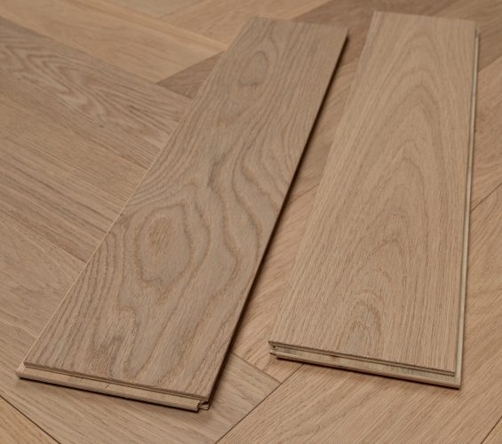 'Elysian' AB Grade Invisible Matt Lacquered 125mmx 14/2mm Herringbone Engineered Oak