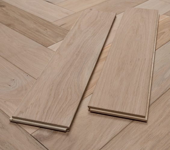'Elysian' Unfinished 125mmx 14/2mm Herringbone Engineered Oak